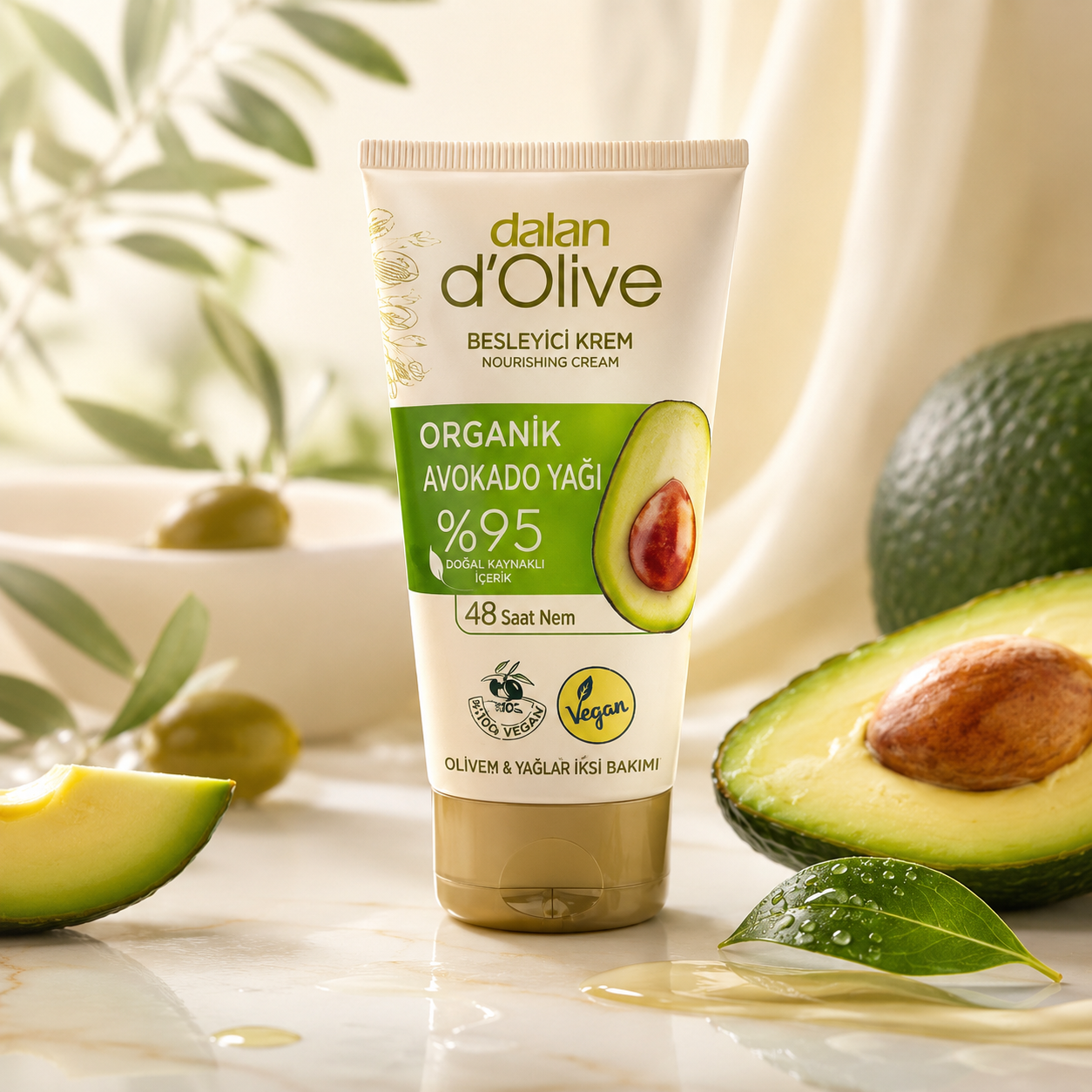 Cremă hidratantă Dalan cu avocado, tub, destinată îngrijirii pielii, 60 ml